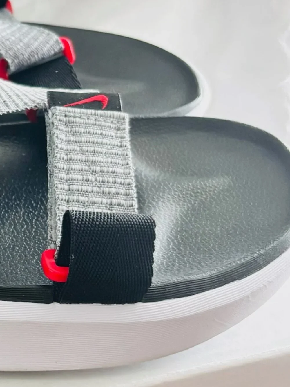 Nike Canyon Men's Sport Sandals Gray Black Red Size 12 Adjustable Comfort